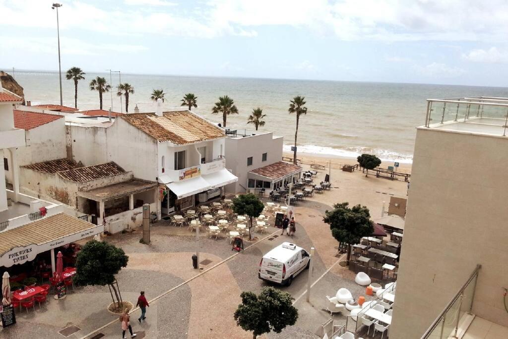 Magnifique Duplex Avec Piscine En Bord De Mer Appartement Olhos de Agua  Buitenkant foto