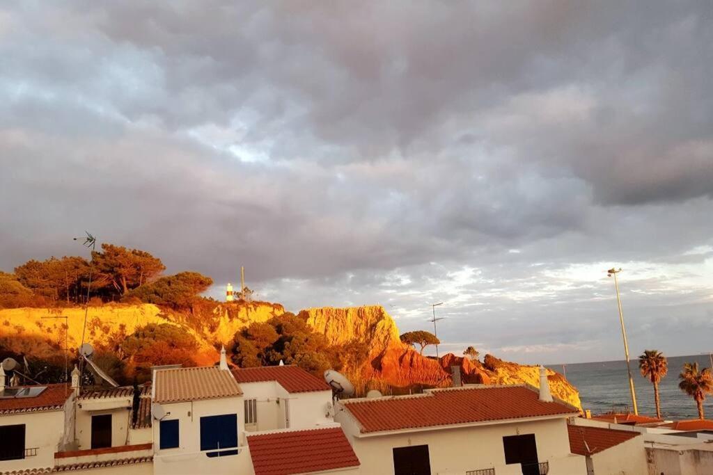 Magnifique Duplex Avec Piscine En Bord De Mer Appartement Olhos de Agua  Buitenkant foto